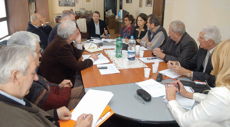 Иницијативни одбор „српског меморијала“, 2. октобар 2013.  године Фото: Вечерње новости