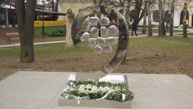 Бања Лука: Споменик Живота, за Дванаест звјездица, Фото: Интернет