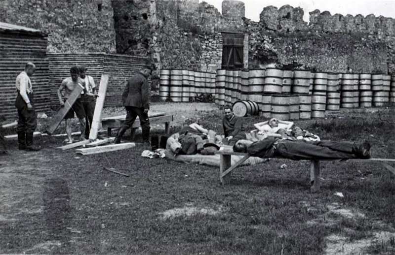 Смедерево, одлагање горива, 1941. Фото: Историјска збирка Музеја у Смедереву