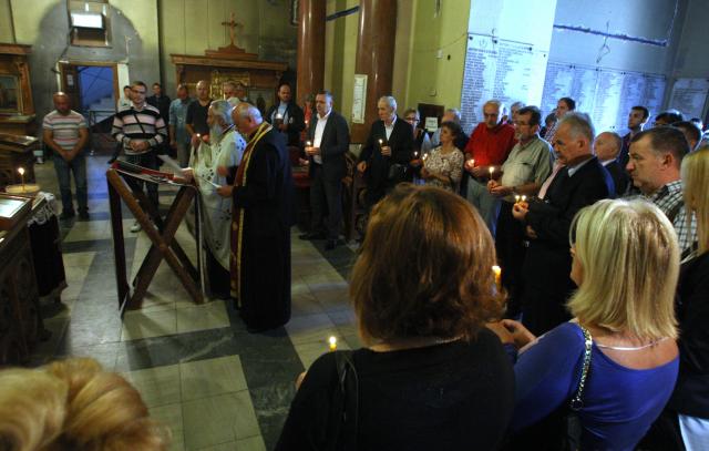 Beograd, 9. septembra 2015. - U crkvi Svetog Marka u organizaciji Udruzenje porodica nestalih i poginulih lica " Suza" sluzen je parastos povodom 22. godisnjice agresije hrvatske vojske na Medacki dzep, prilikom koje je ubijeno 88 osoba srpske nacionalnosti. FOTO TANJUG/ SAVA RADOVANOVIC/ bk