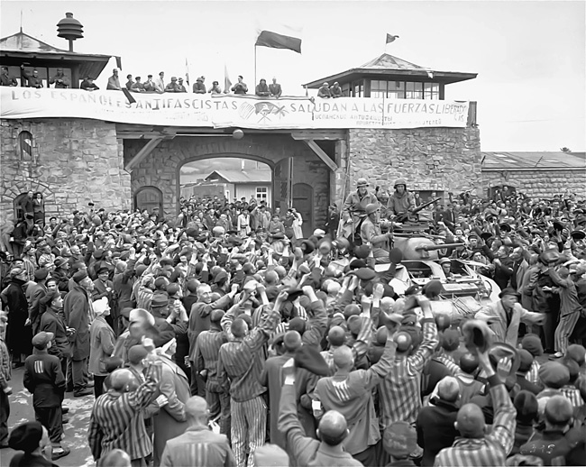 Ослобођење логораша из немачког нацистичког логора Маутхаузен, Аустрија 5.маја 1945. Фото: Википедија