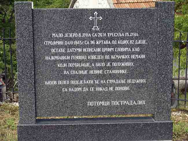 Стабна у Пиви, спомен табла за 140 страдалих Пивљана 1943. године Фото: pravoslavie.ru