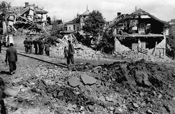 Београд после бомбардовања априла 1944, Пашино Брдо Фото: Музеј историје Југославије, инв. бр. 6828