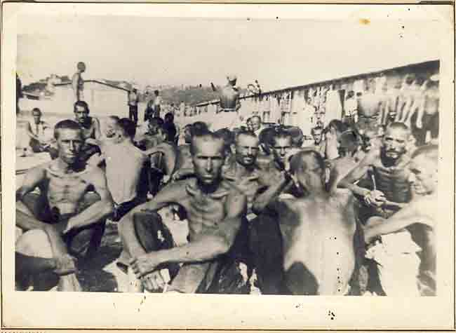Група заточеника у логору Сајмиште Фото:  Народни музеј Ваљево, рег. 8-76-3672