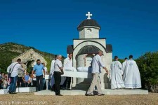 Горње Храсно: Капела спомен-костурница на православном гробљу Фото: Радован Дангубић