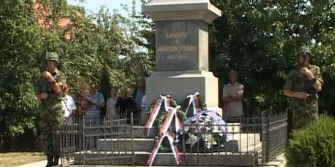 Споменик на Мишару, обележавање 2013. Фото: ТВ Војводина, Фонет