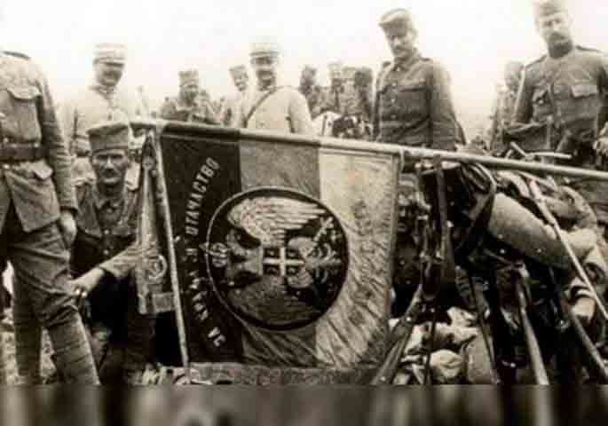 Застава Другог пешадијског пука “Књаз Михајло” Моравске дивизије, Гвоздени пук  Фото: Архива, Шајкача