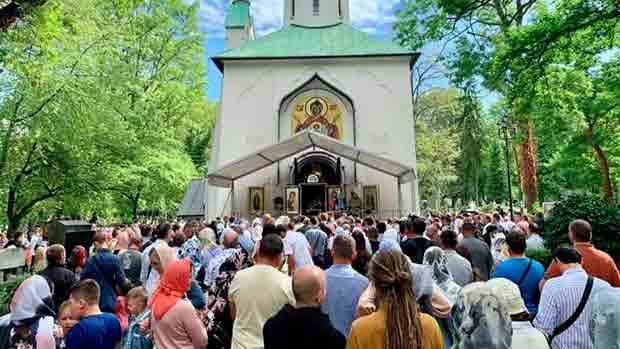 Праг, Црква Успенија Пресвете Богородице Фото: Спутњик