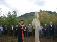 Спомен крст погинулима у Балканском рату подигнуто на брду Бардањолт, крај Скадра Фото: СРНА, РТРС