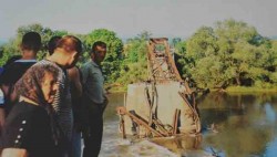 Варварин: Бомбардовани мост на Великој Морави, 30. мај 1999. године Фото: Вечерње новости, Р. Станковић