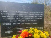 Сијековац: Спомен табла жртвама хрватског покоља 1992. године Фото: Глас Српске