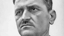 Страхиња Рогић, одликован Карађорђевом звездом с мачевима Фото: Политика, Velikirat.rs