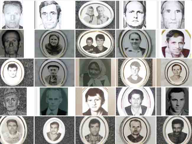 Део Срба побијених у Кравици на Божић, 7. јануара 1993. године Фото: Меморијални центар Републике Српске Део Срба побијених у Кравици на Божић, 7. јануара 1993. године Фото: Меморијални центар Републике Српске