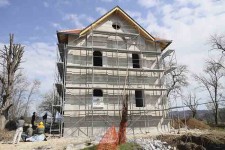 Обнављање виле-атељеа сликара и вајара Михаила Миловановића у Рибашевини код Ужица, 2026. Фото: Град Ужице