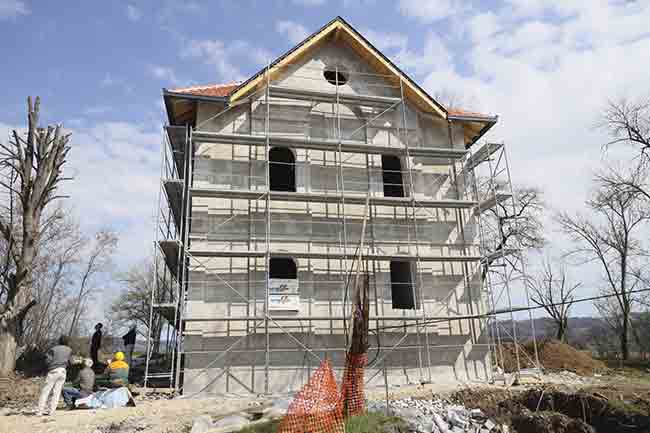 Обнављање виле-атељеа сликара и вајара Михаила Миловановића у Рибашевини код Ужица, 2026. Фото: Град Ужице