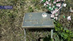 Гачаница: Уклоњена спмен-плоча крајпуташ страдалој српској девојчици Фото: Kosovo Online