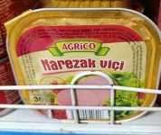 „Narëzak“ — српска ријеч. „Viqi“ — теле, на албанском Фото: ИН4С