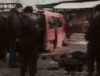 Са увиђаја у селу Рогово код Ђаковице, 29. јануар 1999. године Фото: Документрни филм Почело је једном лажи, screenshot Youtube