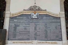 Меморијална табла са именима пострадалих свештенослужитеља нишке епархије у Саборној нишкој цркви Фото: Велики рат: Записано у камену, Бранко Богдановић