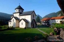 Манастир Морача (1252), задужбина Стефана Немањића, унука Стефана Немање. Манастирска црква посвећена Успењу Пресвете Богородице Фото: Митрополија.ме